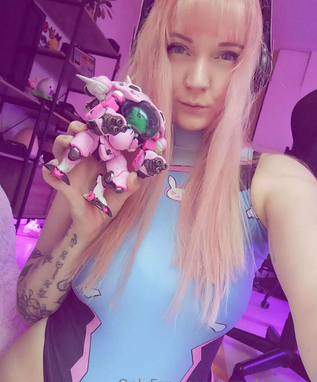 pynnksphynx modèle sympa photos