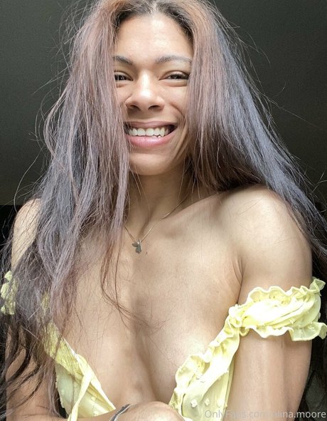 alina moore modèle porno galerie