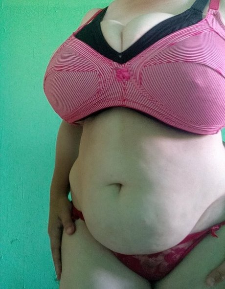 Nona Sokolova jolie actrice des photos