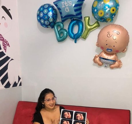 Karen Pinargote Torres star du porno exclusive des photos