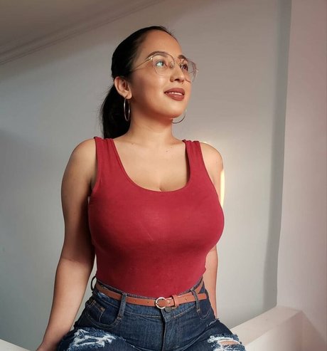 Karen Pinargote Torres étoile exclusive image