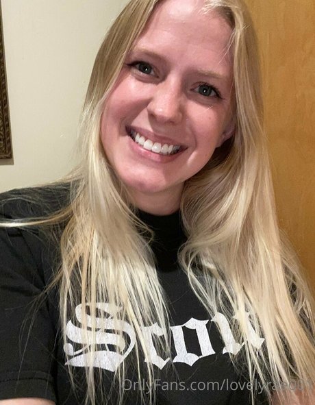 lovelyrae001 étoile sympa des photos