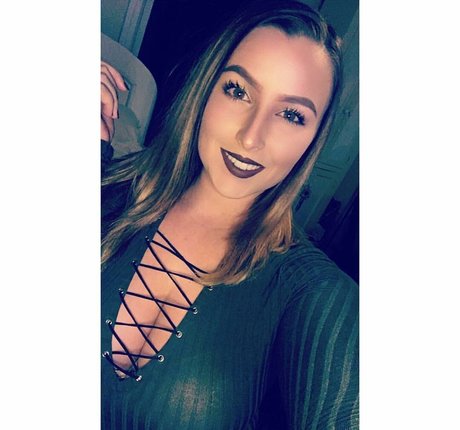 Lizzy Maguire haut de star du porno galeries