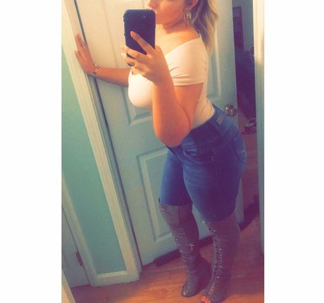 Lizzy Maguire étoile adulte photo