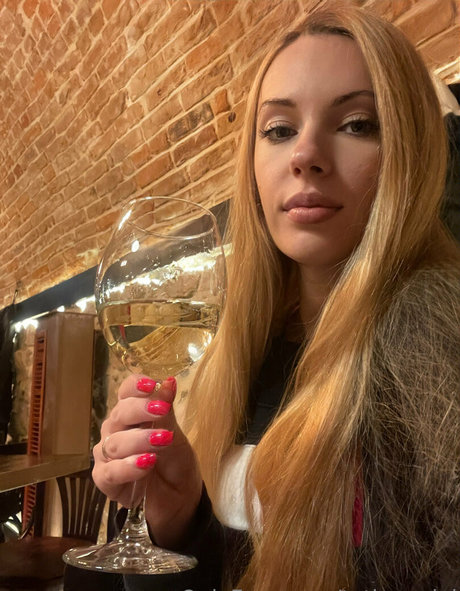 tati model étoile sexy galeries