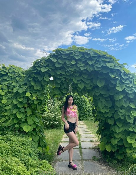 exciting angela star pornographique img