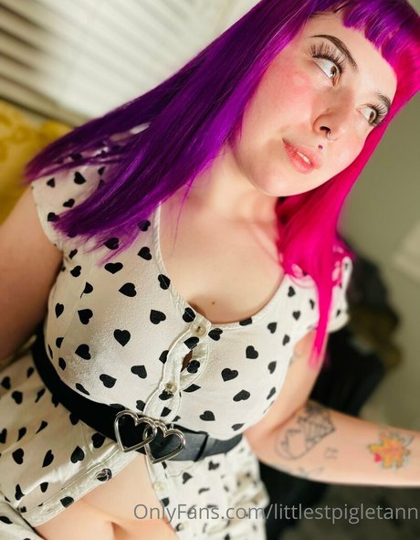 littlestpigletann star du porno belle img