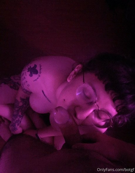 infirmière brune onlyfans haut xxx galerie