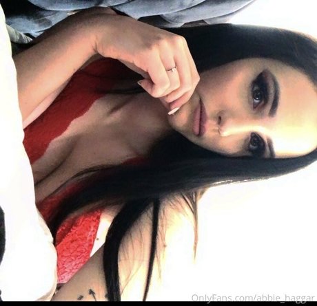 milf aux cheveux noirs onlyfans gratuit photo