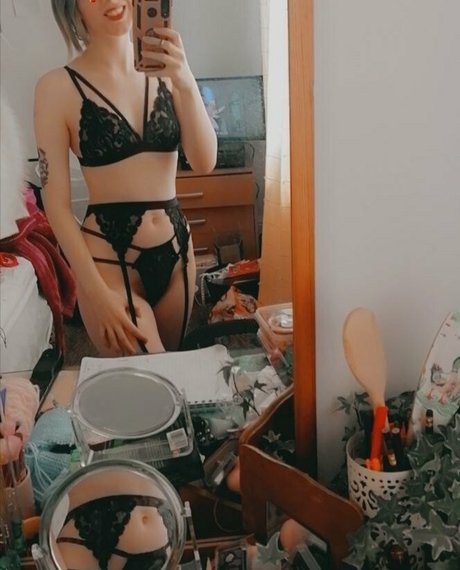 bbywho actrice nue photo