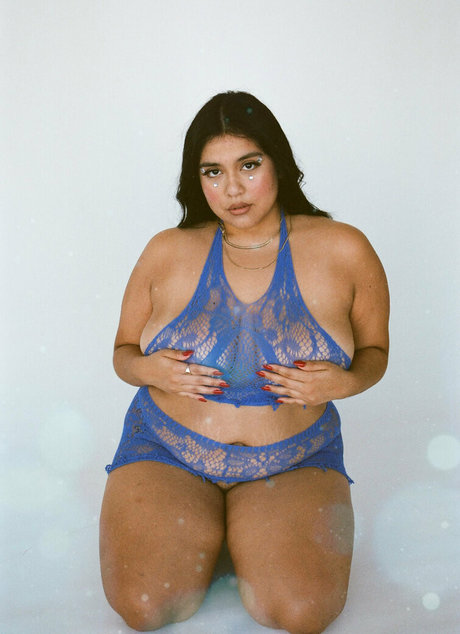 pom-pom girl nue onlyfans adulte en haute qualité image