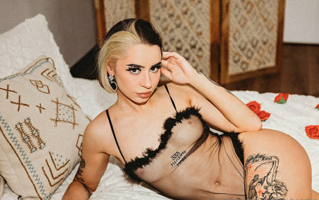 lingerie milf uniquementfans nue xxx image