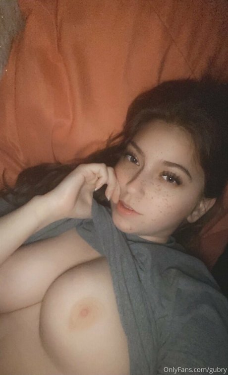 milf aux cheveux noirs onlyfans parfait xxx images