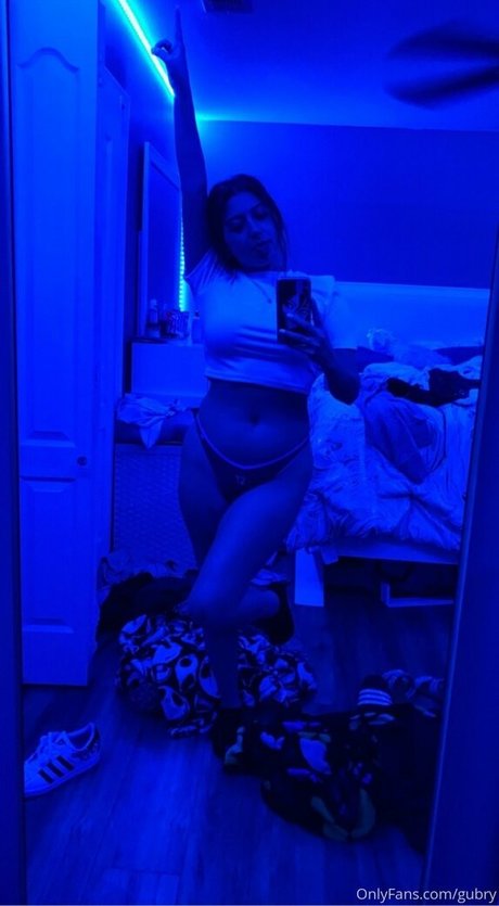 cuisses épaisses onlyfans xxx magnifique img