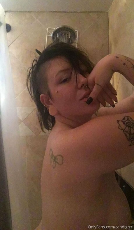 kirbyxx modèle porno photo