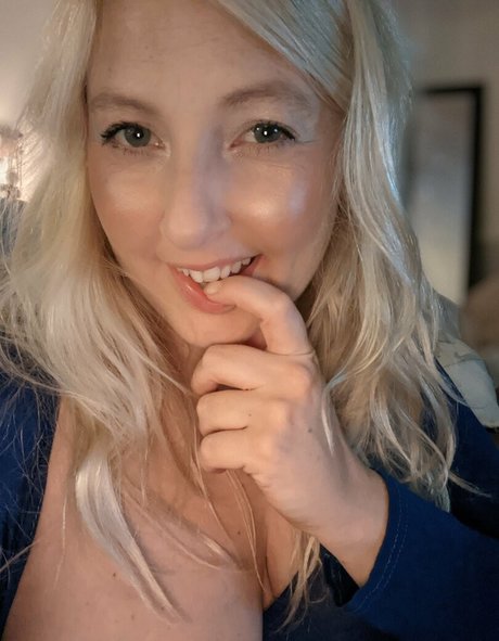 yoga sensuel onlyfans jolie adulte image