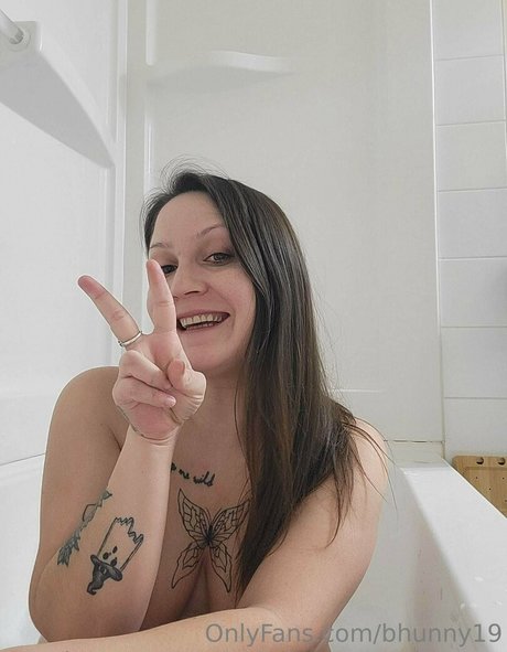 bhunny19 modèle chaud img