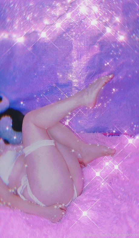 hollynicolebtch modèle pornographique photo