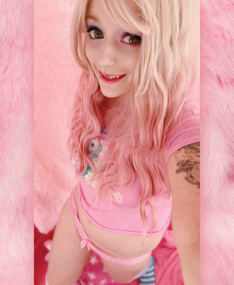 hollynicolebtch art modèle galeries