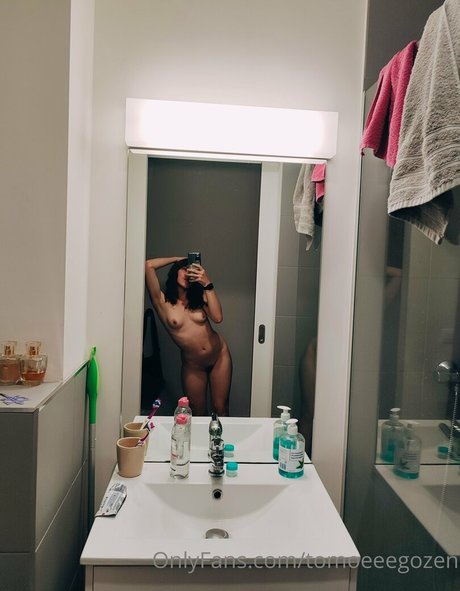 tomoeeegozen actrice xxx archive