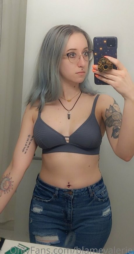 blamevalerie actrice artistique des photos