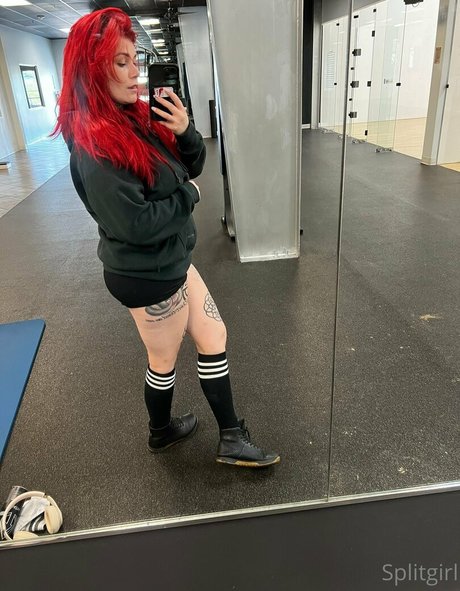 split girl modèle xxx archive