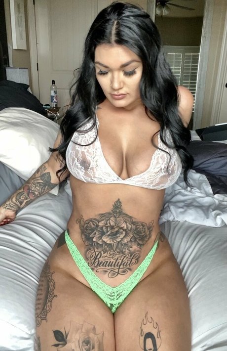 tatted baddie69 haut modèle img