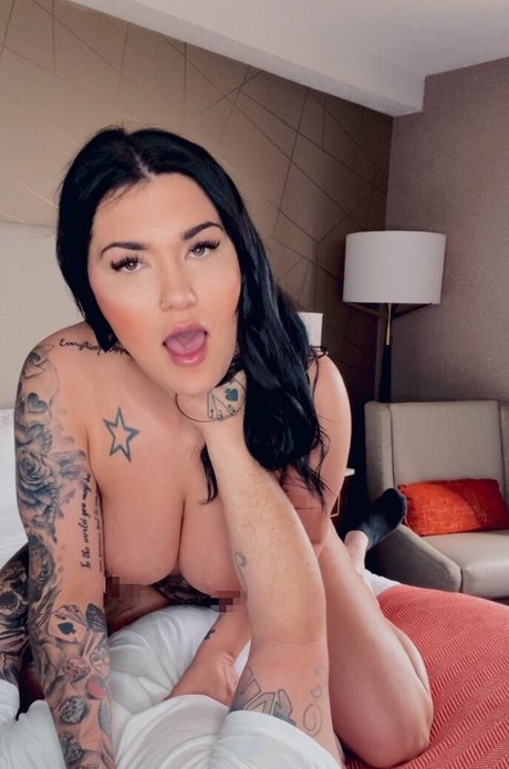 tatted baddie69 étoile nue archive