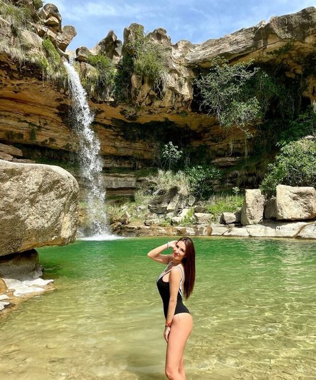 Lara Moreno actrice parfaite images