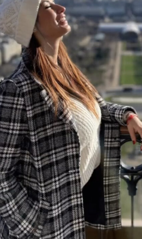 Lara Moreno modèle gratuit archive