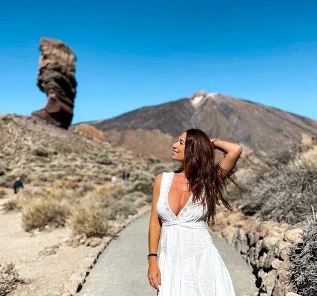 Lara Moreno star du porno exclusive images