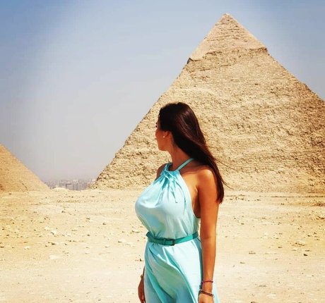 Lara Moreno modèle magnifique archive