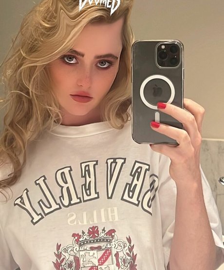 Kathryn Newton haut étoile images