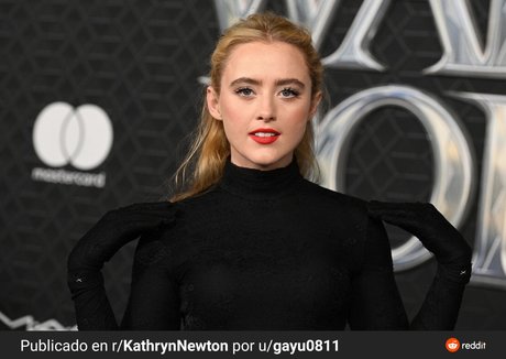 Kathryn Newton étoile archive