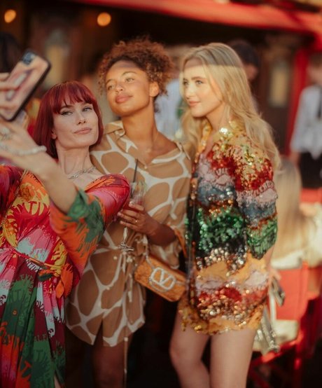 Kathryn Newton jolie étoile collection