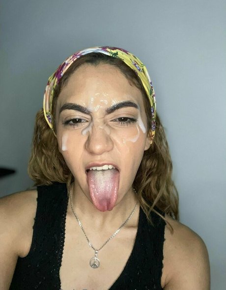 artemiscarmona modèle porno galerie