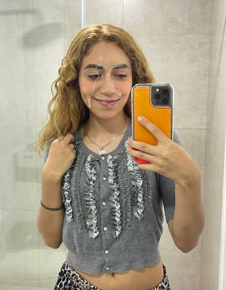 artemiscarmona jolie star du porno photo