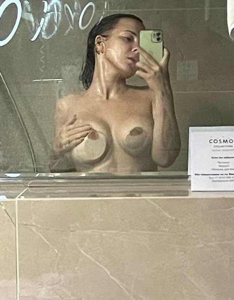 Katru ru art modèle galeries