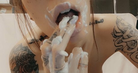 baise lesbienne onlyfans nus gratuits img