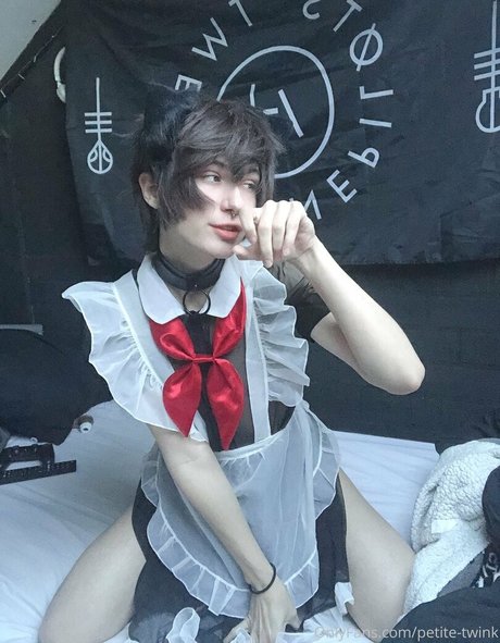 filles emo onlyfans belle sexy image