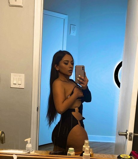 gros seins ébène onlyfans bel art galeries