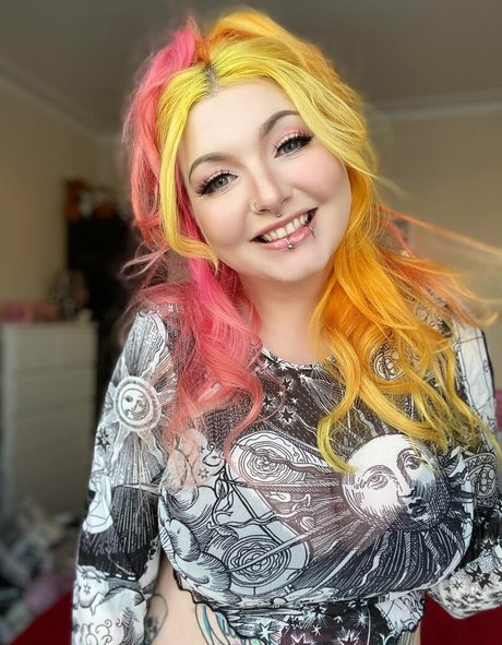 pom-pom girl nue onlyfans gratuit xxx img