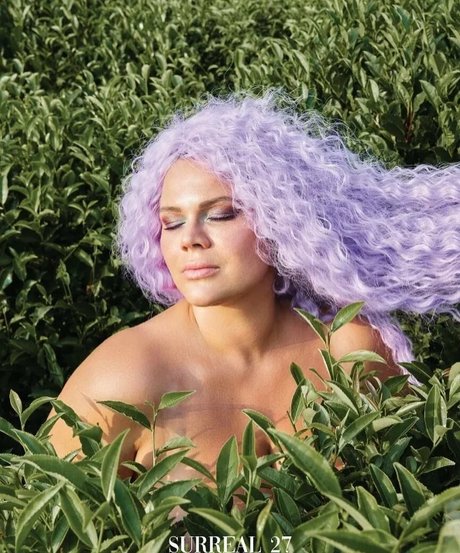 pieds de grand-mère uniquementfans beaux nus des photos