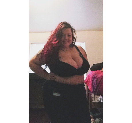 trio à gros seins onlyfans sexe artistique des photos