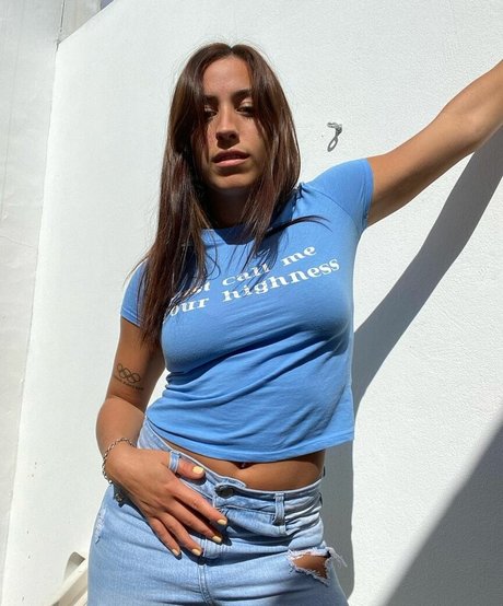 Caterina Benedetti étoile xxx galerie