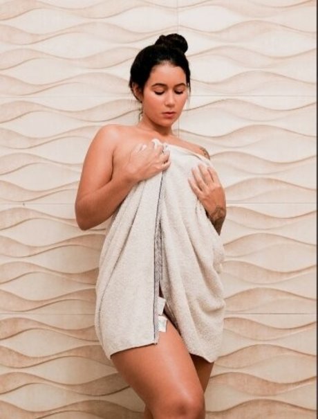 épouse infidèle onlyfans beau des photos