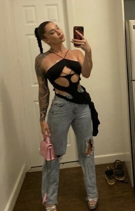 Youcancallmewenny star érotique photos