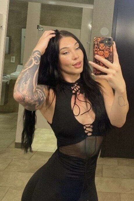 Youcancallmewenny beau modèle galeries