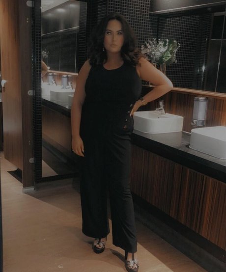 Darci Ormiston star du porno sexy images