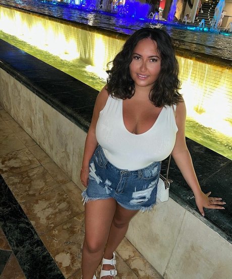 Darci Ormiston modèle de sexe img